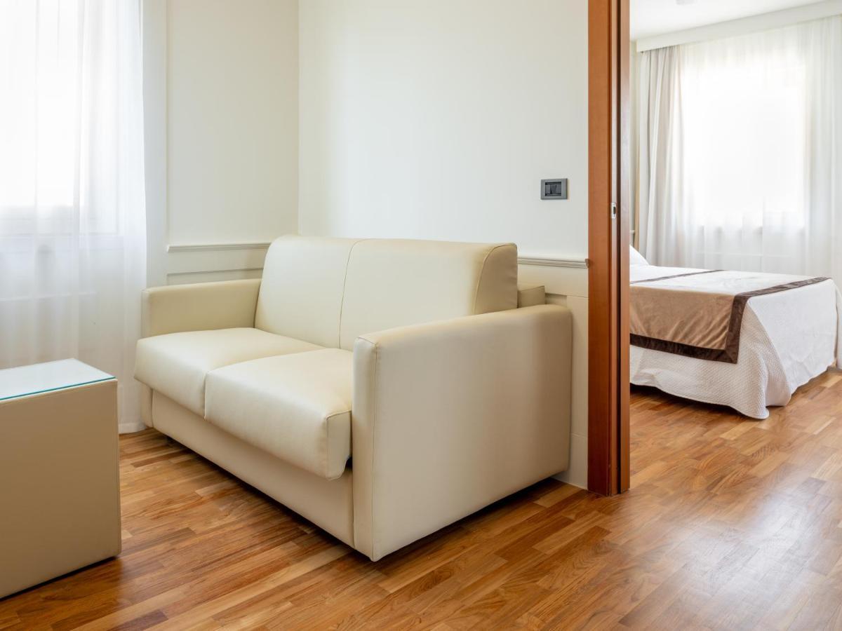 Mirabella Hotel 미라벨라 에클라노 외부 사진
